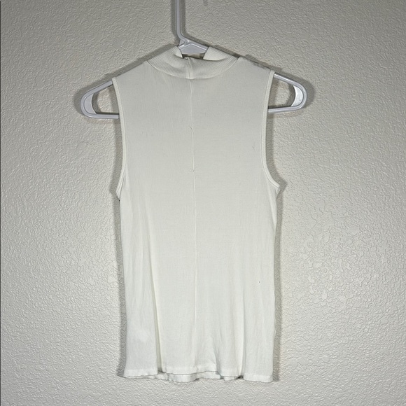 1. State Sleeveless White Top S - Picture 5 of 5